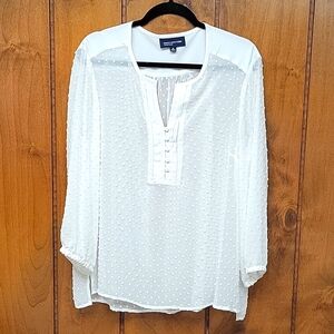 Jones New York Signature XL Creamy White Top Textured Fabric & Covered Buttons.